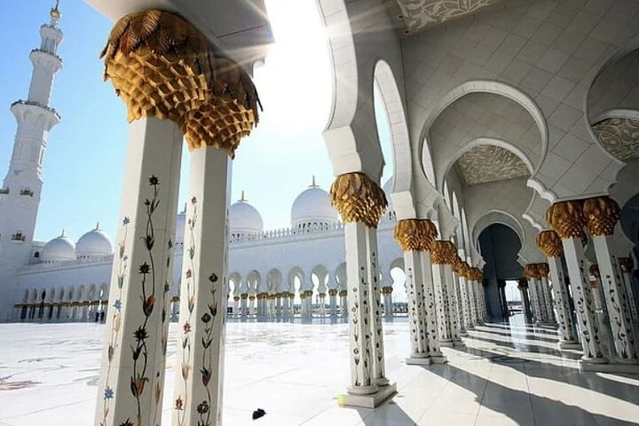 Abu Dhabi Full-Day Tour from Dubai – Shared Group with Guide