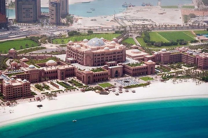 Abu Dhabi Mosque with Qasr Watn and Lunch at Emirates Palace