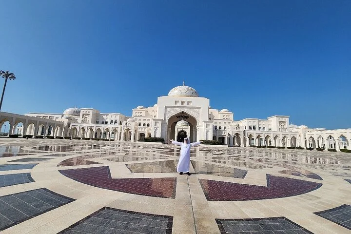 Abu Dhabi Premium Full-Day Sightseeing Day Trip from Dubai