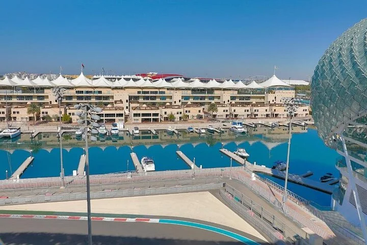Abu Dhabi Private City Tour with Grand Mosque