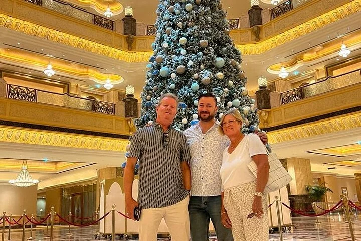 Abu Dhabi Private Sightseeing Tour with a Professional Driver