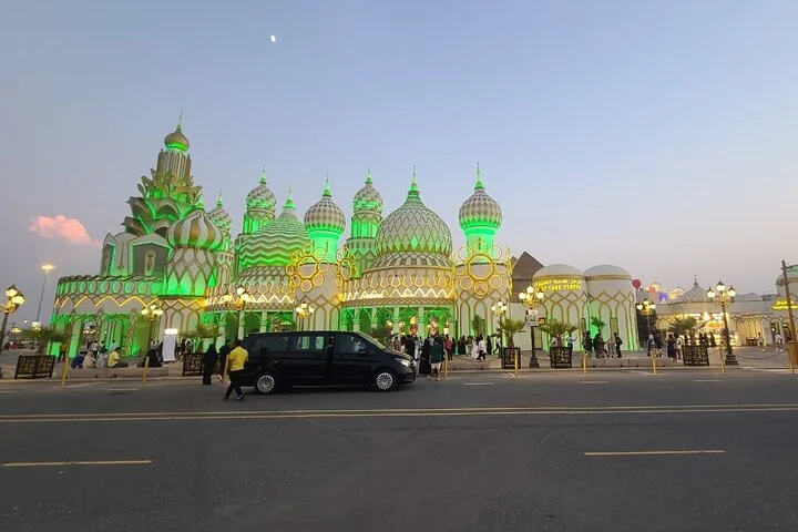 Abu Dhabi Private Tour from Dubai by 12 seater van