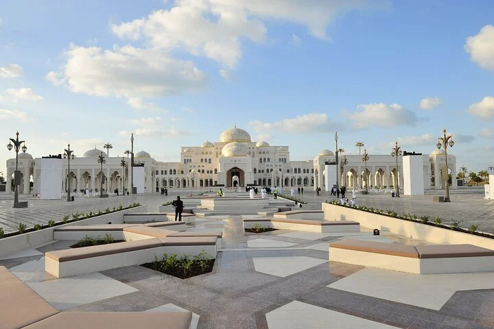 Abu Dhabi Private Tour Grand Mosque & UAE Presidential Palace