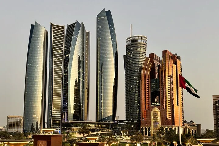 Abu Dhabi Private Tour with Free Photography Videography