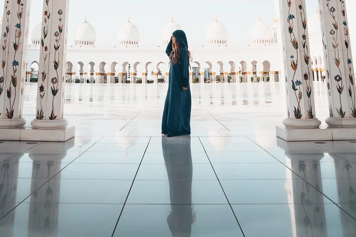 Abu Dhabi Sheikh Zayed Grand Mosque Tour From Dubai