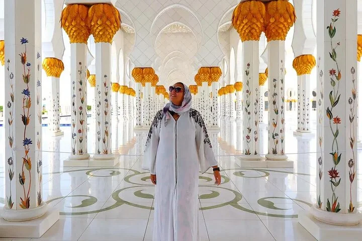 Abu Dhabi Sheikh Zayed Grand Mosque Tour with Hotel Transfer