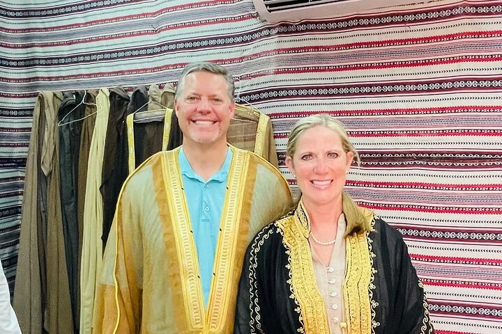 Abu Dhabi Sightseeing Tour with Guide and Car