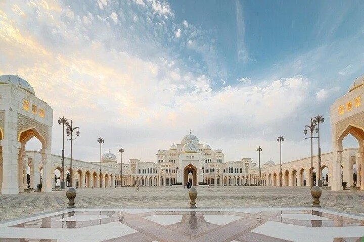 Abu Dhabi Tour from Dubai With International Buffet Lunch At Emirates Palace