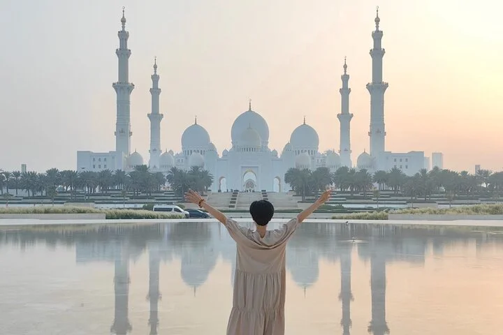 Abu Dhabi Tour with Grand Mosque from Dubai