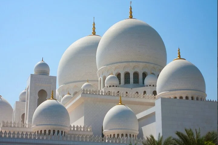 Abu Dhabi Tour with Presidential Palace Entry