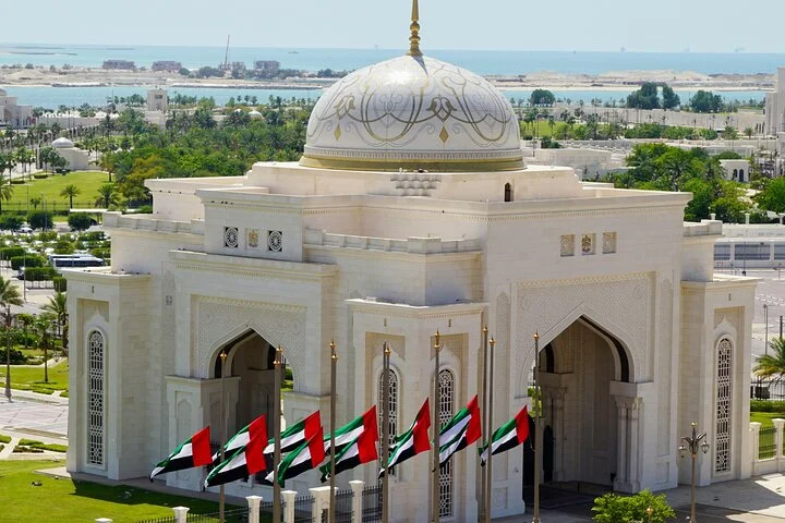 Abu Dhabi Tour with Presidential Palace Entry