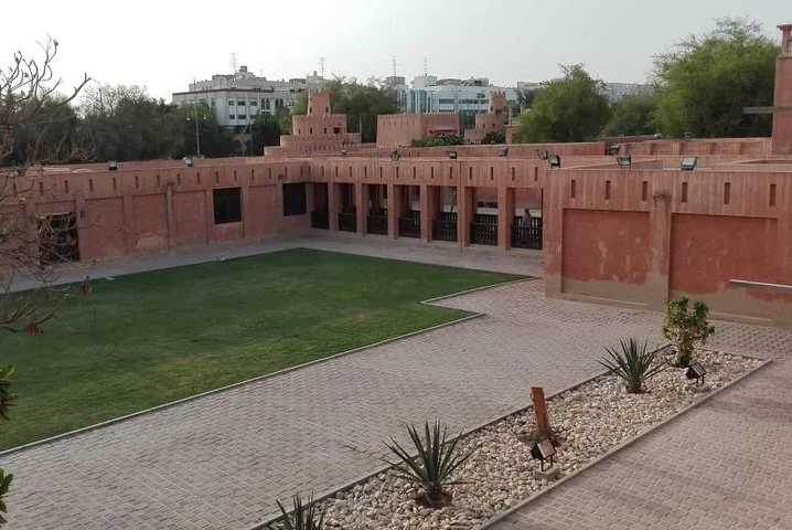 Al Ain city private tour with lunch from Dubai