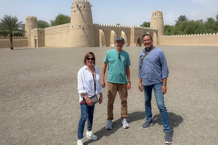 Al Ain City Tour: Camel Market, Oasis & Forts