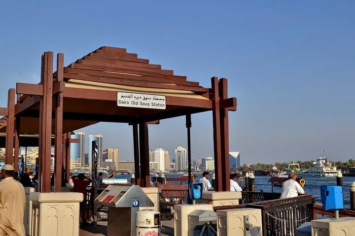 Aladdin Walking Tour in Dubai City