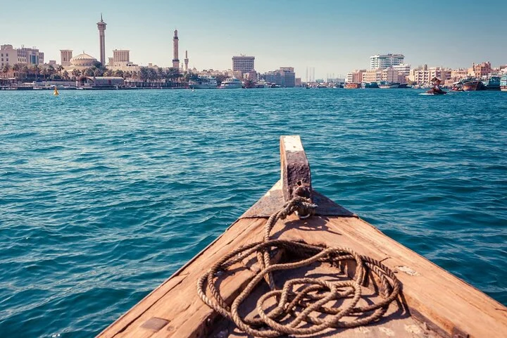 Aladdin Walking Tour in Dubai City