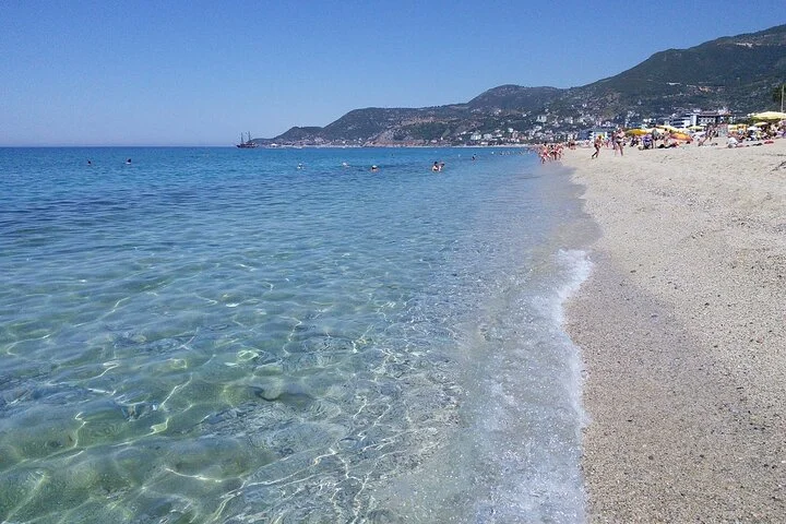 Alanya Paragliding and City Tour with Round Transfer from Antalya