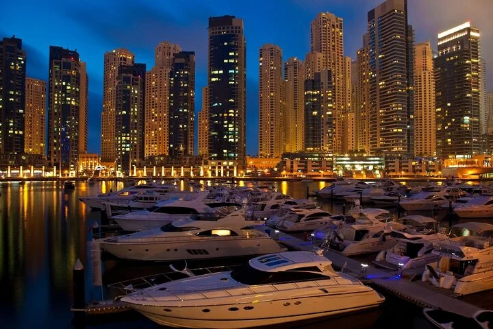 Amazing Dubai Marina Luxury Yacht & Breakfast