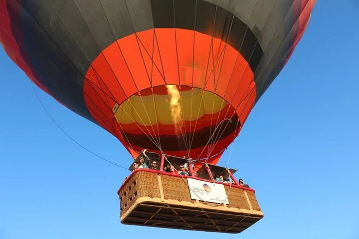 Amazing Hot Air Balloon With Beautiful Desert Sunrise View