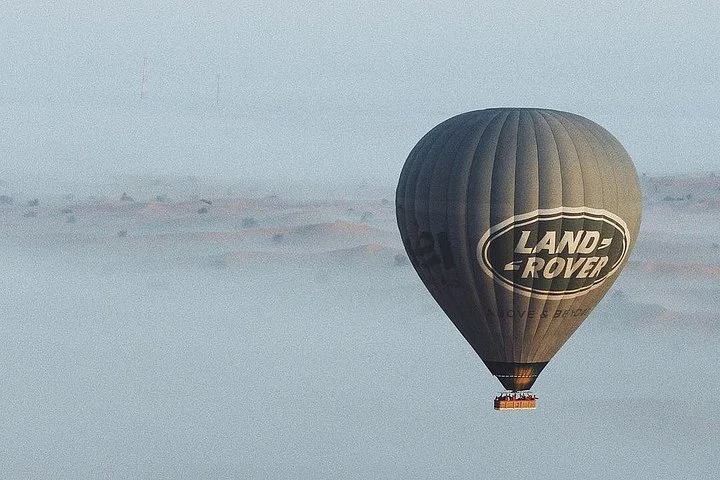 Amazing Hot Air Balloon With Beautiful Desert Sunrise View