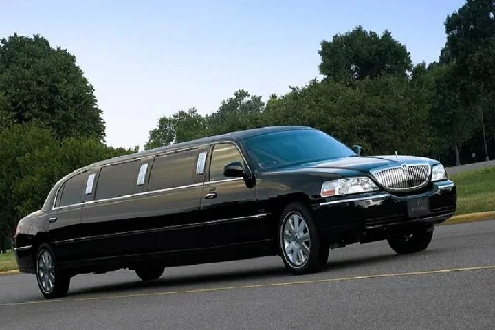Antalya Airport (AYT) to Konyaalti Transfer - Limousine