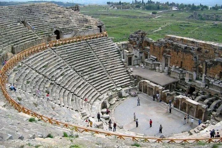 Antalya: Full-Day Pamukkale and Hierapolis Tour & Lunch