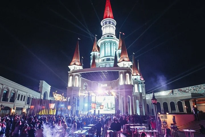 Antalya & Kemer: Land of Legends Night Show with Shopping