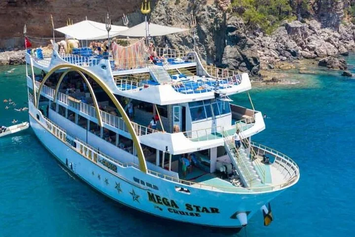 Antalya / Kemer : Mega Star Party Boat Trip w/ Lunch & Transfer