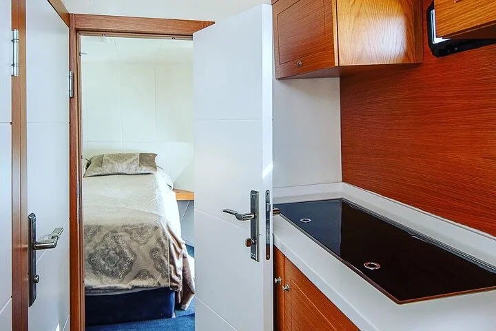 Antalya Private Yacht Tour with Lunch and Transfers