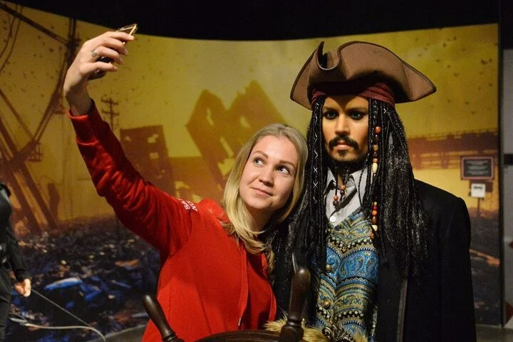 Antalya Tunnel Aquarium with Face2Face Transfers include