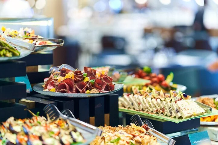 Atlantis The Palm: Saffron Dinner Buffet with Soft Drinks