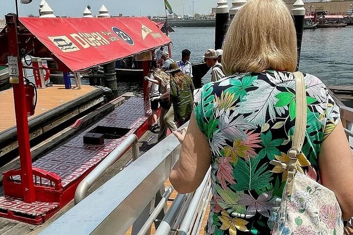 Authentic Old Dubai Pathways, Souks, Abra Baot & Local Guide Tour