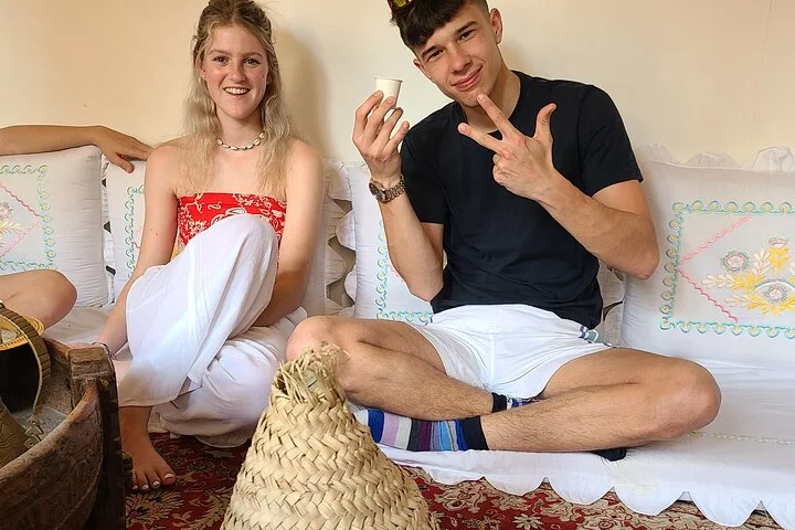 Authentic Old Dubai Pathways, Souks, Abra Baot & Local Guide Tour