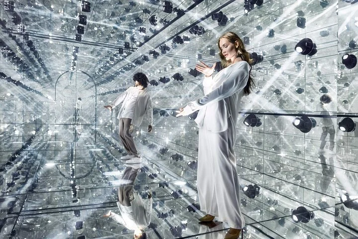 Aya Universe and Dubai Frame Combo