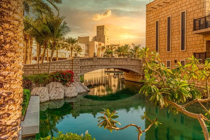 Book the Best Dubai Layover Tour with us Today