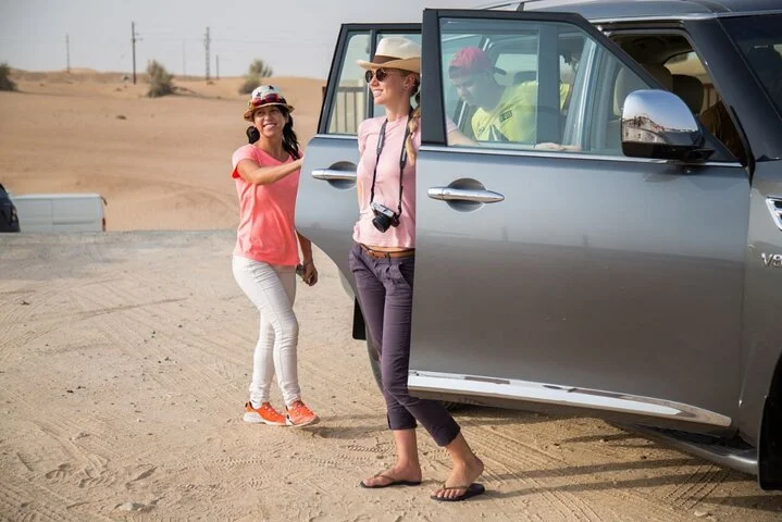 Budget-Friendly Balloon Ride Dubai Desert Views