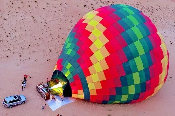 Budget-Friendly Balloon Ride Dubai Desert Views