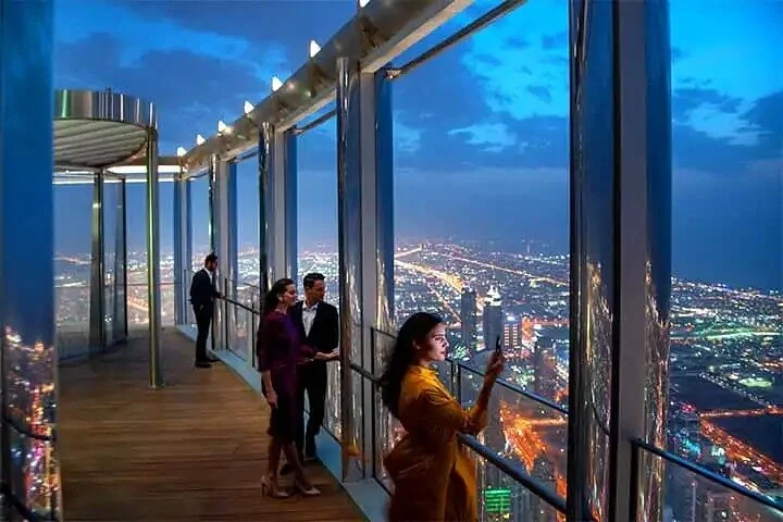 Burj Khalifa At the Top Experience