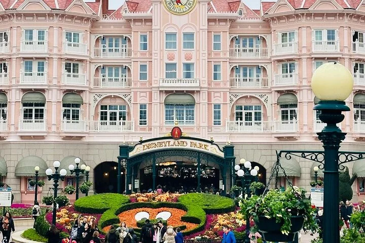 CDG Euro Disney Private Shuttle Transfer