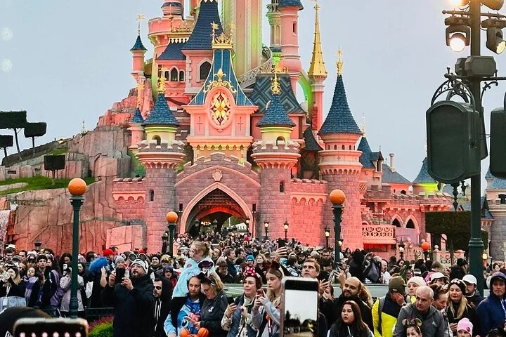 CDG Euro Disney Private Shuttle Transfer