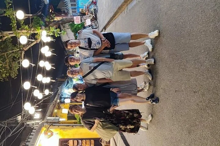 Colourful Evening Hoi An, Walking Tour, Boat Ride with Lanterns, Night Market