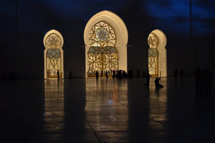 Combo Tour: Abu Dhabi Grand Mosque & Half-Day Dubai City Tour