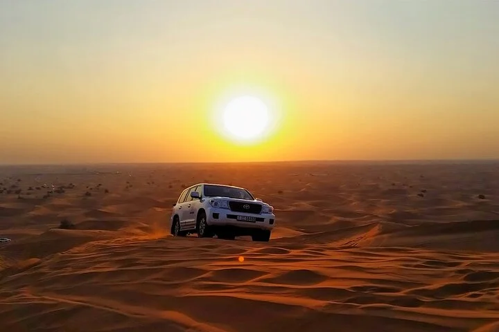 Desert Safari in 4x4 Car with BBQ Dinner and Belly Dance