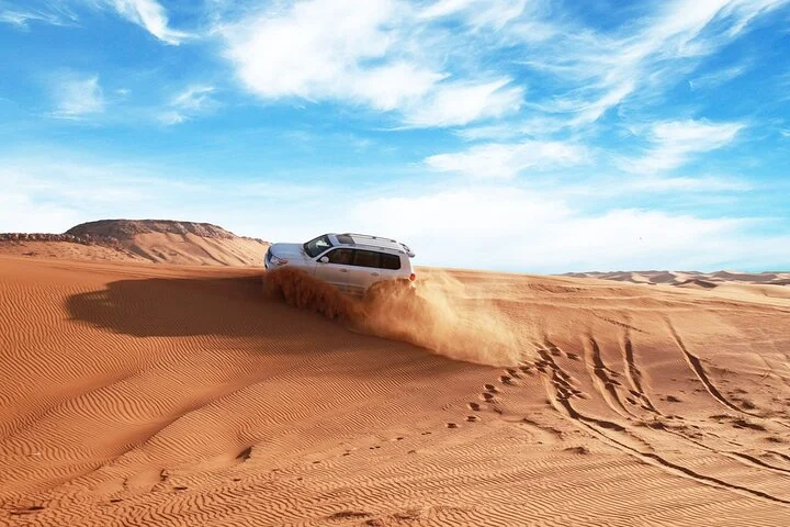 Desert Safari in 4x4 Car with BBQ Dinner and Belly Dance
