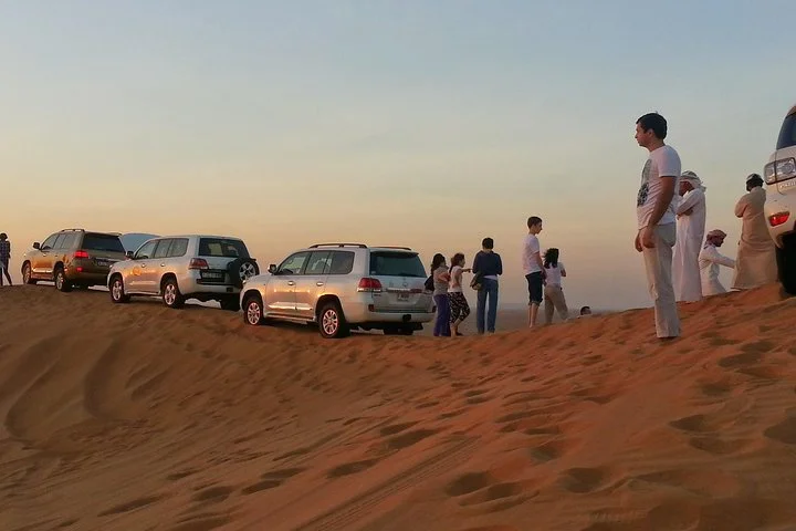 Desert Safari Tour - FULL PROGRAM with Dinner Show and more...
