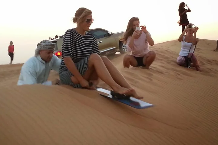 Desert Safari Tour - FULL PROGRAM with Dinner Show and more...