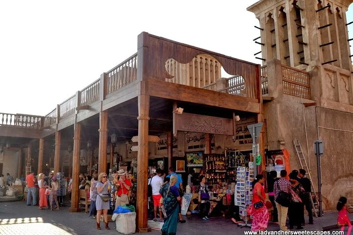 Discover Old Dubai Walking Tour With Food Tasting