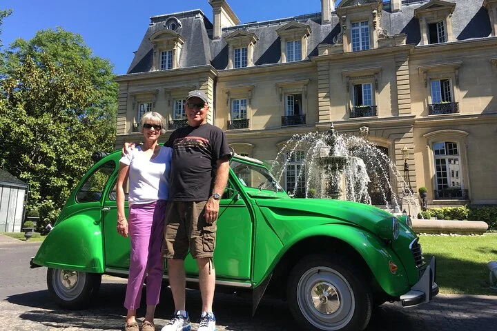 Discover Paris in a Classic French Car (2cv)
