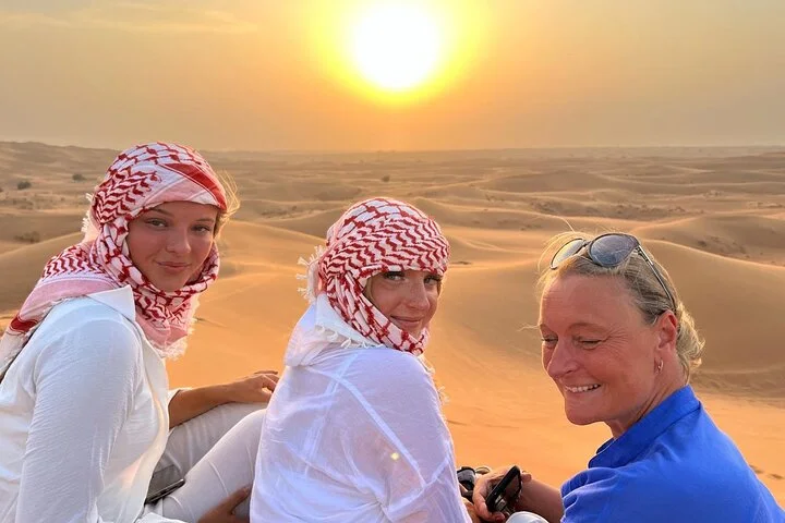 Dubai: Arabian Nights Red Dunes 4x4 Pick /Drop Camel Dinner Shows