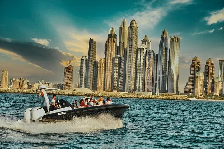 Dubai Black Boat Experiences