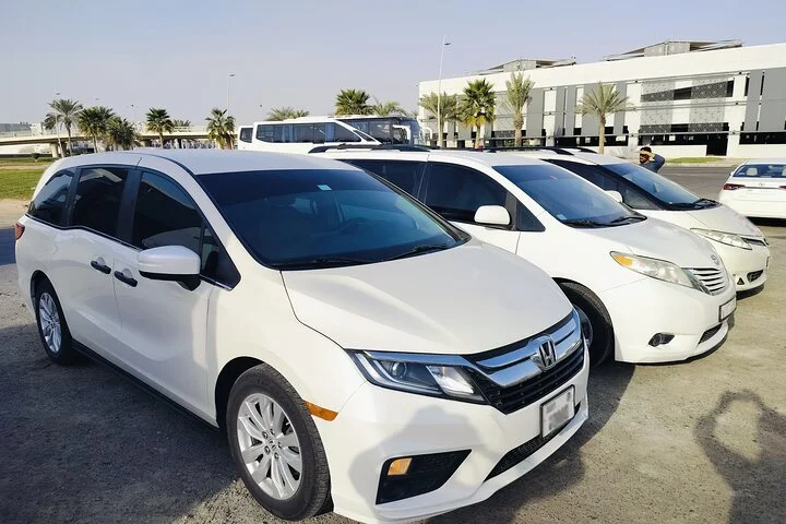 Dubai By Night: Evening Guided City Lights Tour with Transfers